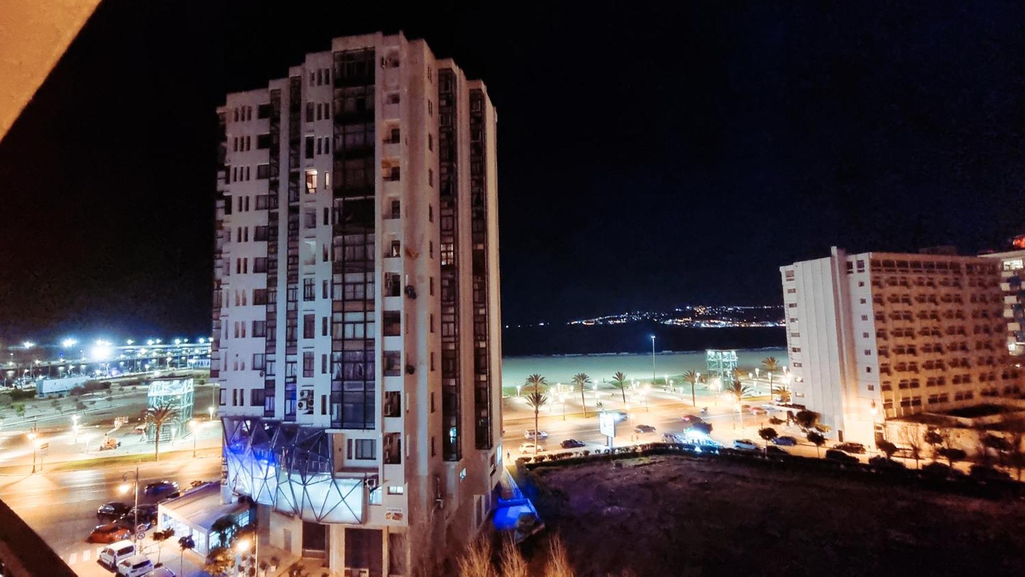 Luxury Sea And Marina View Apartment Tanger Exterior foto